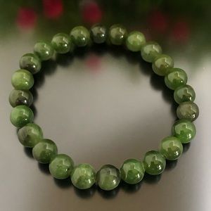 Polished Green Jade Bead Stretch Bracelet